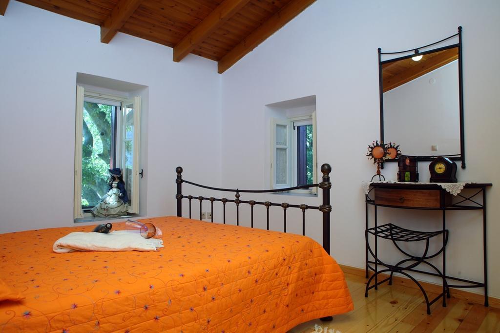 Menelia Cottage Platistoma Room photo